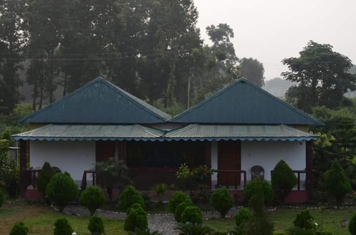 Kadambini Resort Lataguri Buitenkant foto